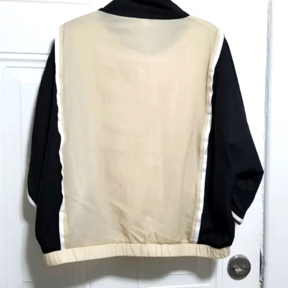 ZYIA Active Color Block Light Jacket  Size: XL. - Picture 4 of 11